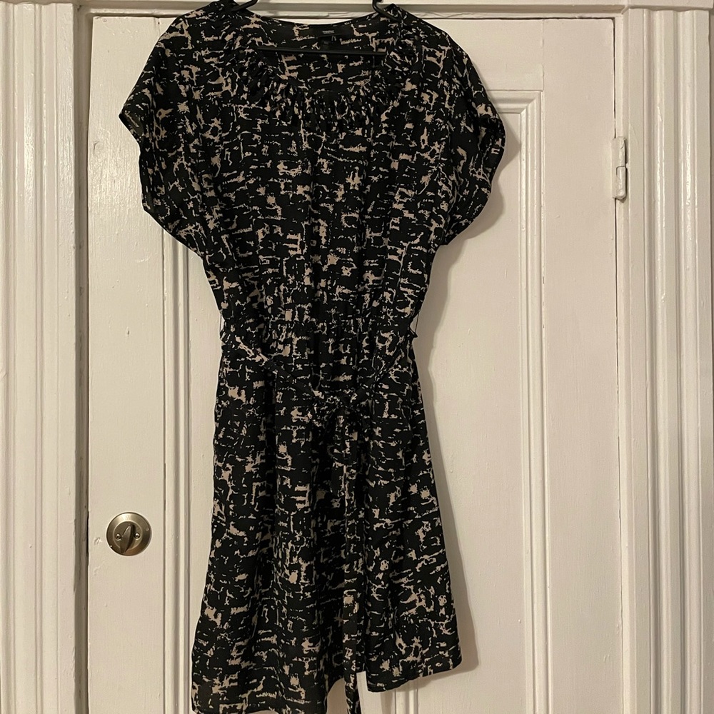 Mossimo summer dress with cut out neckline